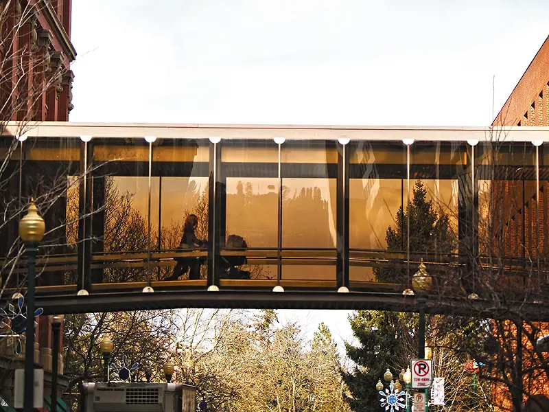 The skywalks are meant for weather-resistent foot travel, but also provide a bevy of dining options. - YOUNG KWAK