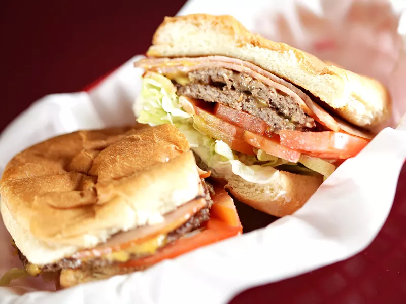True to its name: The Super Ham Burger at Thrifty Scotsman. - YOUNG KWAK