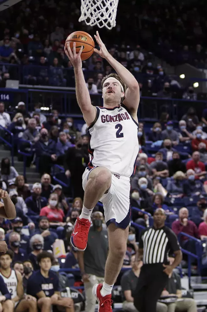Gonzaga forward Drew Timme goes to the hoop. Now, will he go to the NBA? - YOUNG KWAK