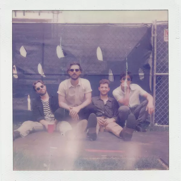 motel_radio_2.jpeg