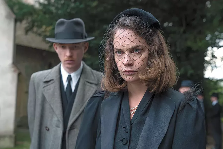 Domhnall Gleeson and Ruth Wilson in The Little Stranger.