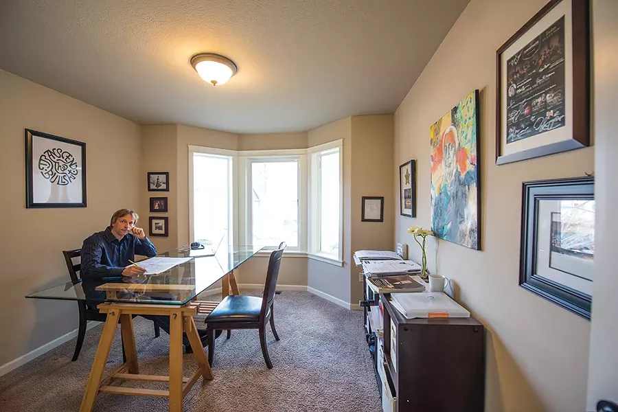 Eckart Preu's workspace - DON HAMILTON PHOTO