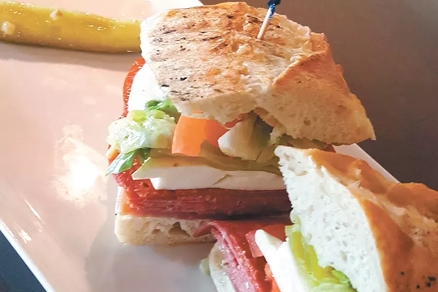 Nectar downtown is now serving lunch from 11 am to 2 pm.