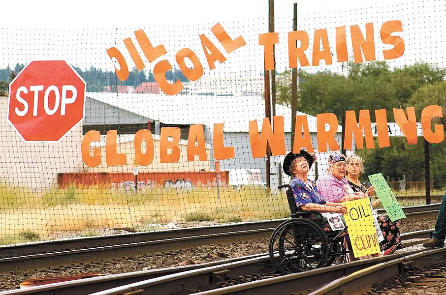 Grannies resist! - KAI HUSCHKE