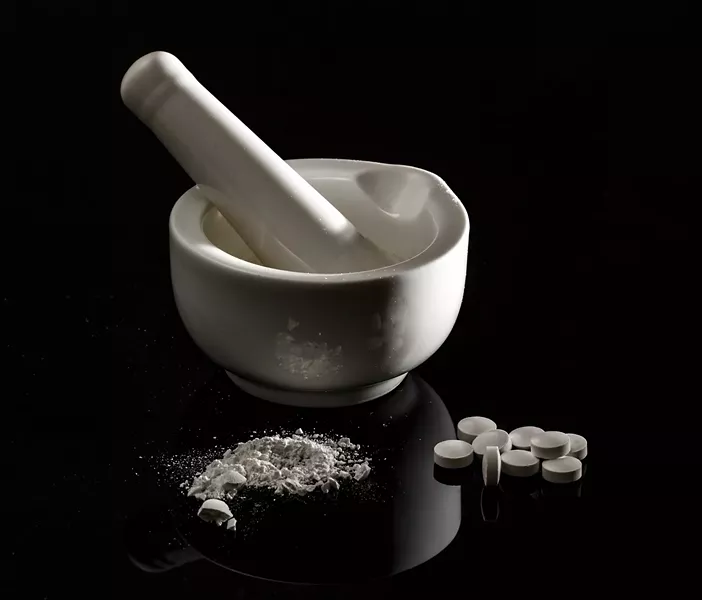 apothecary-436723_1280.jpg