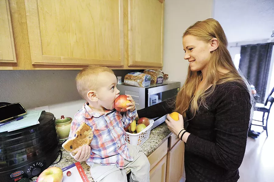 Brandaleen Harper and her son, Gabriel, are grateful for a new program called Complete Eats. - YOUNG KWAK