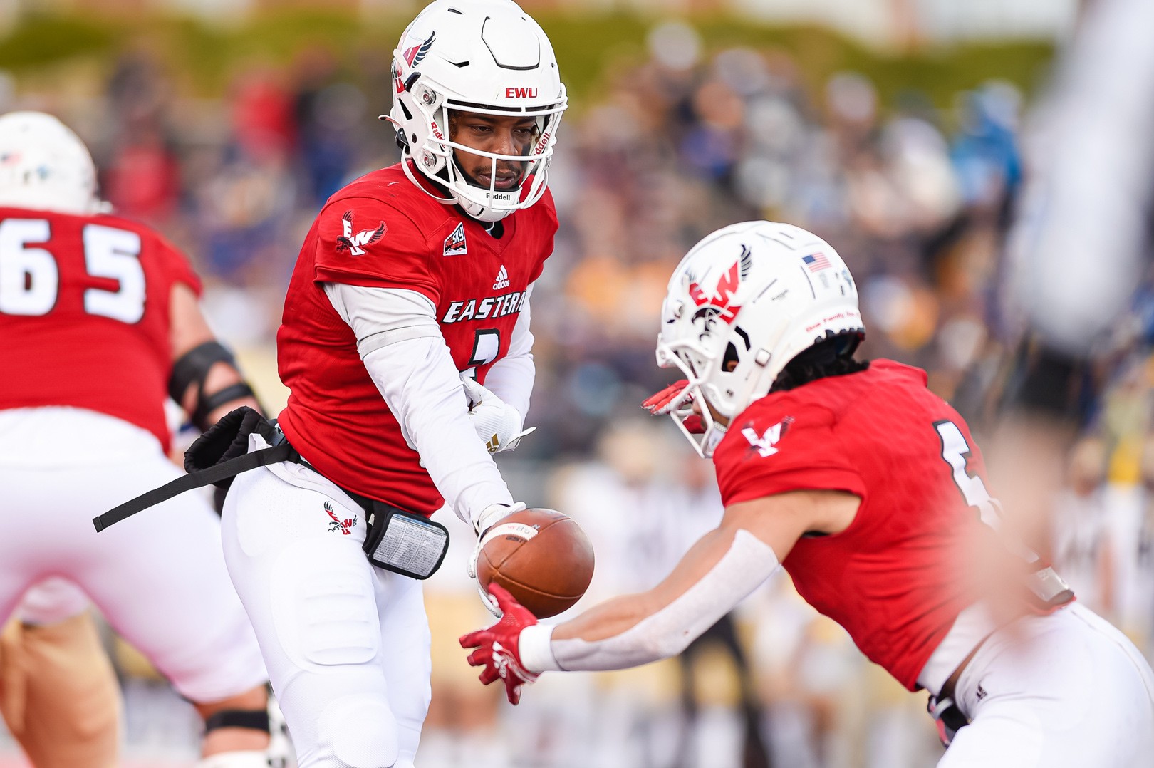 middag Australische persoon pakket Eastern Washington's record-breaking QB Eric Barriere still has doubters to  silence as he makes one final run for a national championship | Sports |  Spokane | The Pacific Northwest Inlander | News,