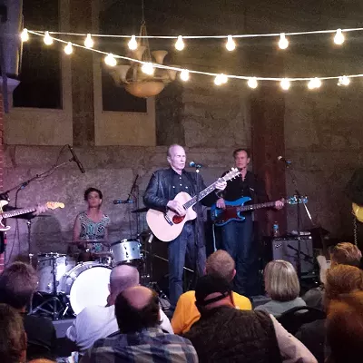 CONCERT REVIEW: Dave and Phil Alvin give Chateau Rive a shot of rootsy blues