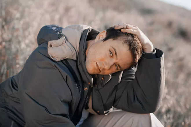 Before releasing his new album, (Un)Commentary, and playing Coachella, Alec Benjamin brings his singer-songwriter pop to Spokane - Vimarsana News