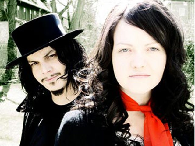 'Under Great White Northern Lights," The White Stripes