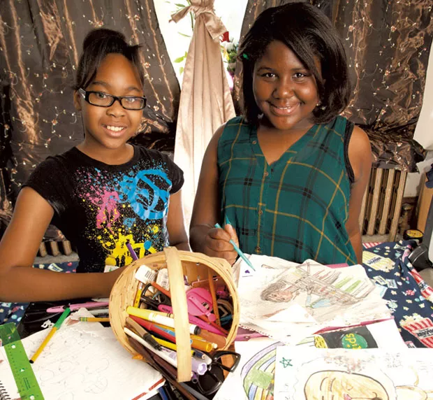 Talia and Sela Brown - MATTHEW THORSEN