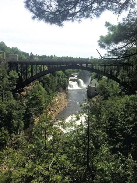 Rainbow Falls - JEFF NOVAK