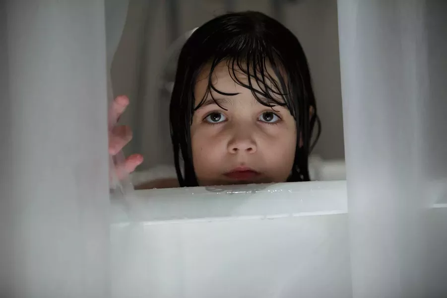 Not for kids: Bailee Madison in Don't Be Afraid of - the Dark