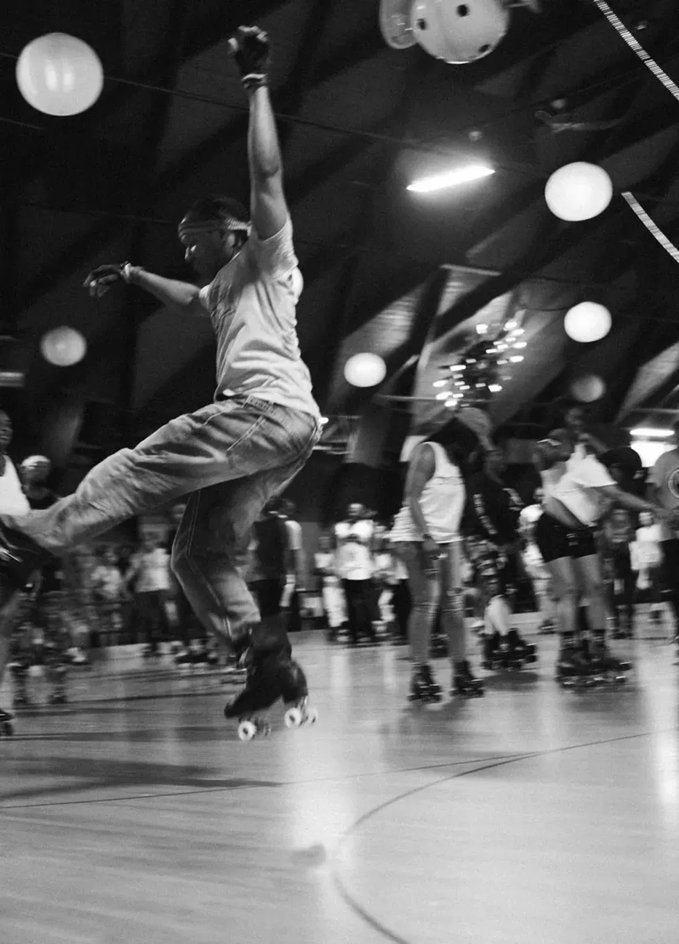 How adult nights at Detroit’s roller rinks are keeping black skating