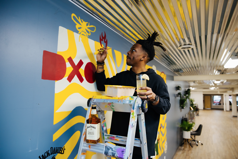 St. Louis Muralist Javyn Solomon @jayvnize - TRISTAN OLIVER @TOPSHOTTAH