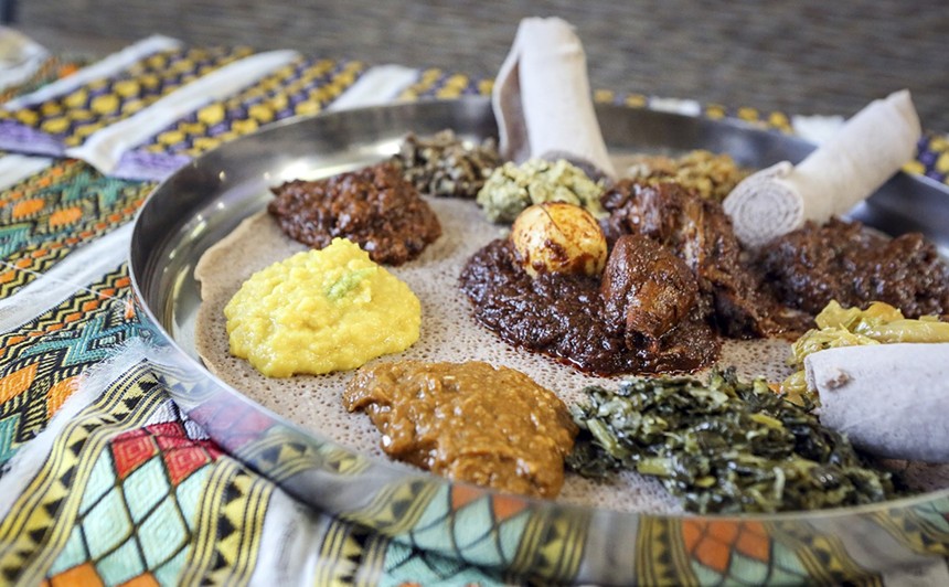 Awash sert une cuisine éthiopienne authentique - avec un côté d'immersion culturelle. - PHOTO PAR CANDACE OUEST