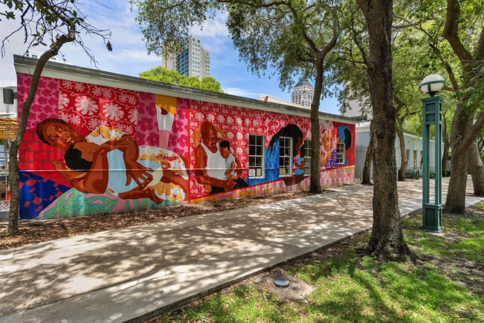 La peinture murale de Mark Fleuridor couvre un mur du centre de garde d'enfants Carol Glassman Donaldson, en face du palais de justice pour enfants de Miami-Dade. - PHOTO AVEC L'AUTORISATION DE ZACHARY BALBER