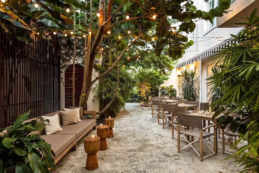 The Mermaid Lounge at Seawell Fish N 'Oyster - PHOTO COURTESY OF KIMPTON ANGLER'S MIAMI BEACH
