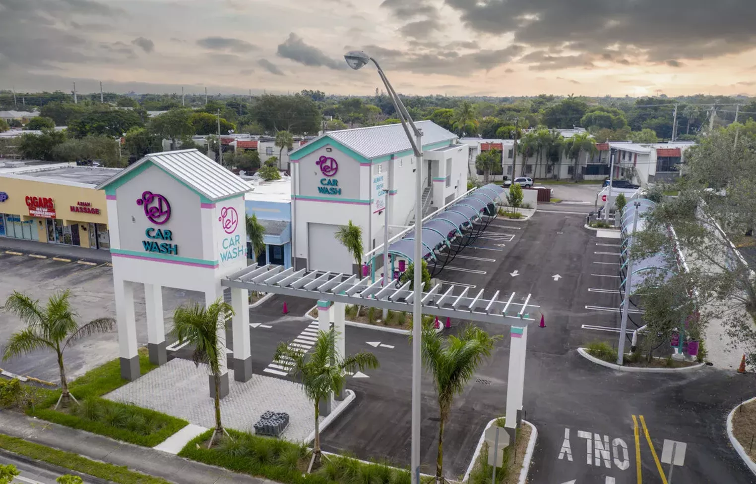 Best Car Wash 2021 El Car Wash Best Restaurants Bars Clubs Music And Stores In Miami Miami New Times