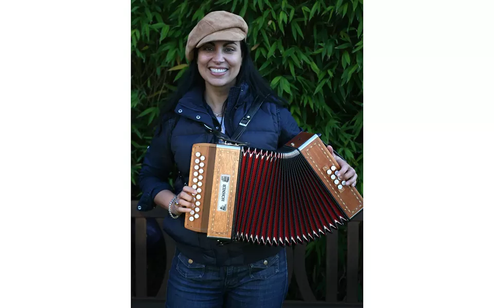 Tara Linda - PHOTO BY BOB DORAN