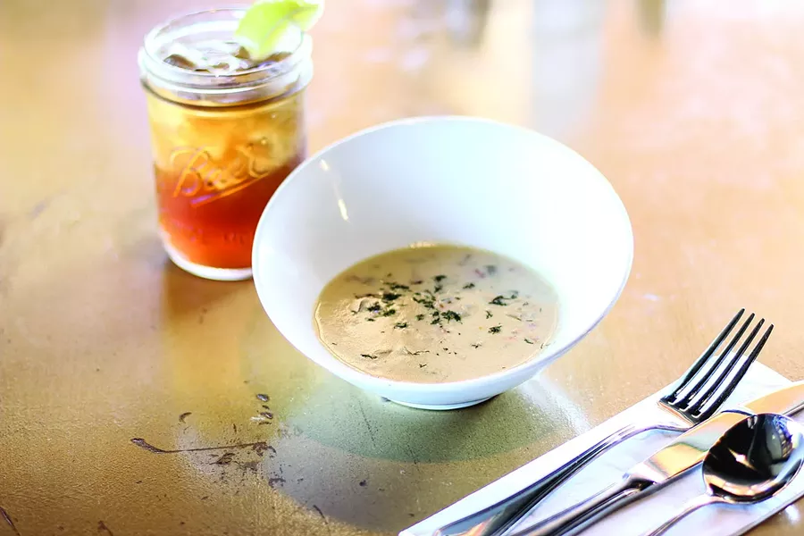 Clam Chowder at Jack’s Seafood - TONI RAMOS