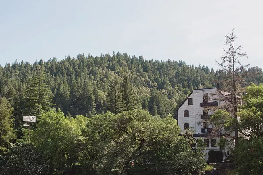 The site of the Benbow Inn’s planned addition. - LEÓN VILLAGÓMEZ