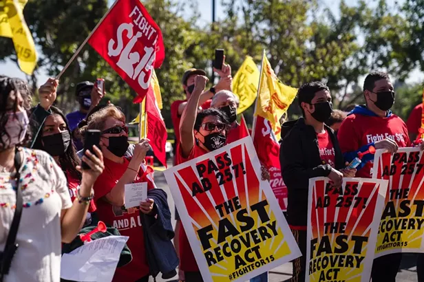Empower Workers or Government Overreach? California's Fast Food Bill Tests Labor Laws - Vimarsana News