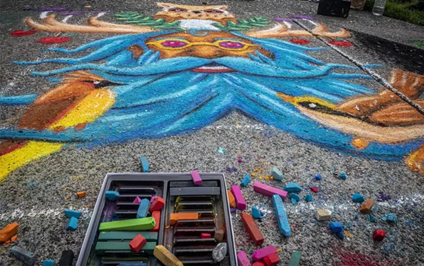Photos: Pastels on the Plaza's Fleeting Beauty - Vimarsana News
