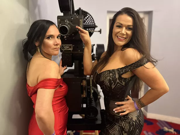 Photos: Hollywood Glamour at the Eureka Theater - Vimarsana News
