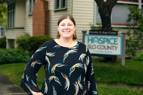 RECOVERING Hospice SLO County, la nouvelle directrice générale du comté, Shannon McOuat, parle de son expérience en matière de santé mentale lors de la guérison du COVID-19. - PHOTO GRÂCE À TOM MEINHOLD