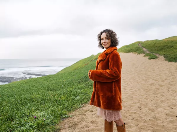 LIVE AT SCULPTERRA! Ynana Rose plays Sculpterra Winery on March 20, with Tom Corbett and Steve Key. - PHOTO COURTESY OF YNANA ROSE