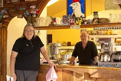 WORTH DISCOVERING : Jeffry and Marlene Richardson run a tight, catsup-less ship at the Sculptured Egg in Los Osos. - PHOTOS BY STEVE E. MILLER