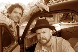 COMIN’ ROUND! : Folk, roots, and world music duo Round Mountain returns to the area for a concert at the Steynberg Gallery on June 14. - PHOTO COURTESY OF ROUND MOUNTAIN
