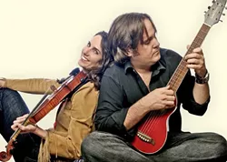 BLISS! : Excellent husband and wife duo Bettman & Halpin play the next Música Del Río House Concerts on Feb. 14. - PHOTO COURTESY OF BETTMAN & HALPIN