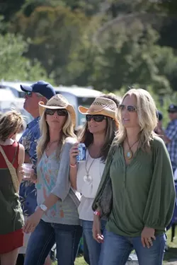 CALIFORNIA ANGELS : For some reason, all the women dress just like Sheryl Crow. - PHOTO BY GLEN STARKEY