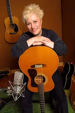 DEEP BUT LIGHTHEARTED : Singer and songwriter Lindsay Tomasic, known for her storytelling and her soothing vocal style, comes to the Steynberg Gallery on Saturday, Sept. 20. - PHOTO COURTESY OF LINDSAY TOMASIC