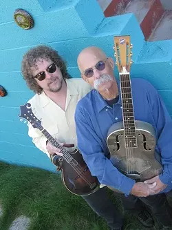 ACOUSTIC ECSTASY : Enjoy dinner and a show when Dorian Michael and Kenny Blackwell play Sustenance Cooking Studio on Nov. 12. - PHOTO COURTESY OF DORIAN MICHAEL AND KENNY BLACKWELL