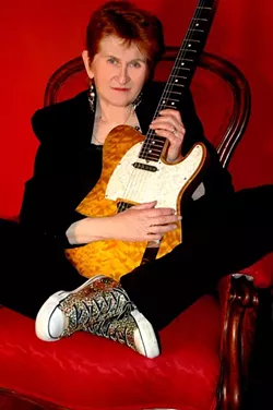 NATIONAL TREASURE : Alice Stuart has been called a national treasure, and SLO Folks hosts her on May 2, at Castoro Cellars, and May 3, at Coalesce Bookstore. - PHOTO COURTESY OF ALICE STUART