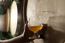 BeerCover-barrel_pour.jpg