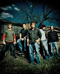 DIRTY RED COUNTRY : Check out Red Dirt phenomenon the Randy Rogers Band on May 4 at The Graduate - PHOTO COURTESY OF THE RANDY ROGERS BAND