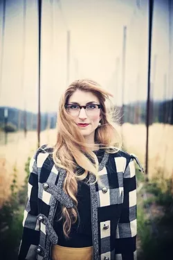 VOX DELUXE: Amazing jazz, blues, and folk vocalist Nicole Stromsoe and her excellent band return to D’Anbino Cellars on March 4. - PHOTO COURTESY OF NICOLE STROMSOE