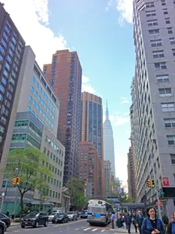 BUILDINGS AS TALL AS THE SKY Contrary to what others say, I didn't feel that New York was crowded or too busy. In fact, I found it kind of relaxing. - PHOTOS BY KAREN GARCIA