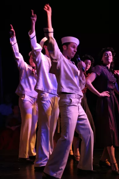GOTTA SING, GOTTA DANCE! : In a scene ripped from the 1949 Gene Kelly/Frank Sinatra film On the Town, the cast of Swingin’ with Sinatra delivers a rousing rendition of “New York, New York.” - PHOTO BY GLEN STARKEY