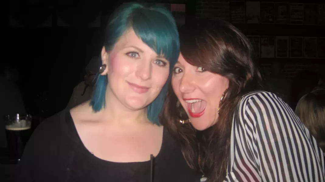 HEY LADIES! : Jennifer and Heather seemed to think I was making up my reporter status as a flimsy excuse to talk to pretty girls. But I keep it real, always. - PHOTOS BY NICK POWELL