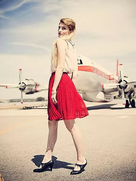 CHANTEUSE: Jazz and blues singer Nicole Stromsoe plays D’Anbino’s on Aug. 21. - PHOTO COURTESY OF NICOLE STROMSOE