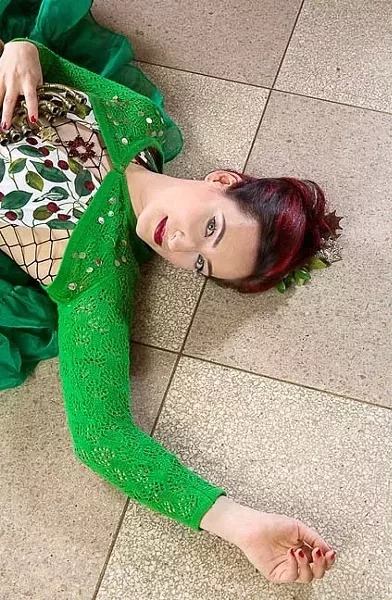 PLAYFUL SCHTICK : New York City songstress Rachael Sage brings her “Sequins and Shpiel” show to the Pour House in Paso Robles on Sept. 9. - PHOTO COURTESY OF RACHAEL SAGE