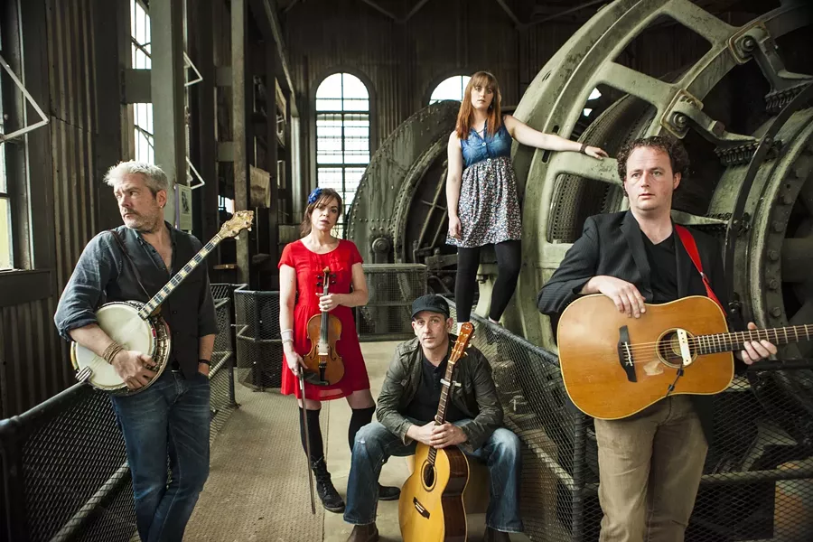 IRISH DISH: Solas plays Cal Poly’s Spanos Theatre on April 4. - PHOTO COURTESY OF SOLAS