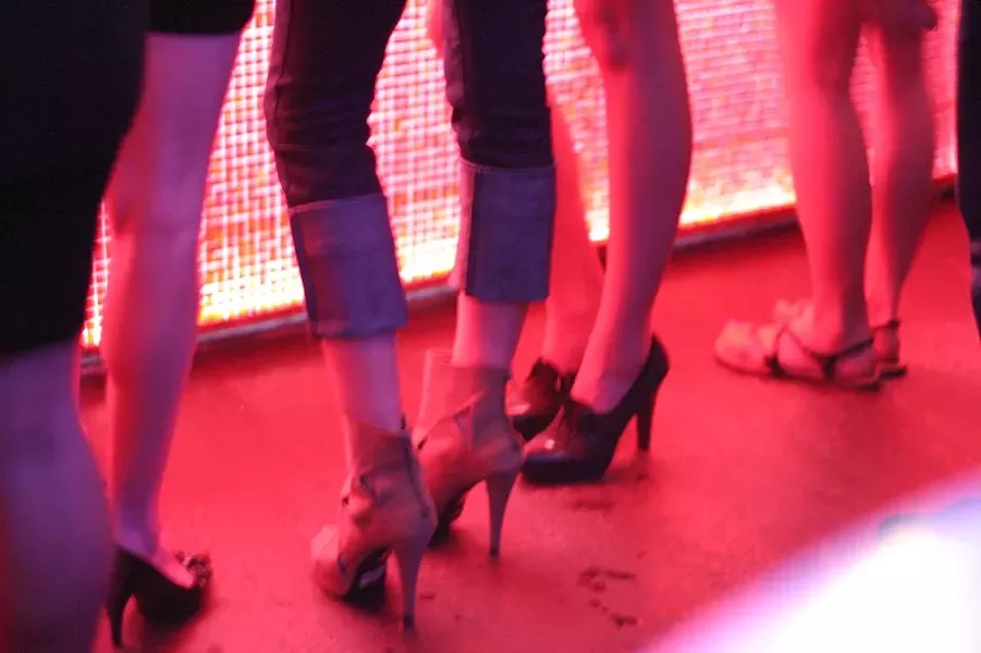 THEY GOT LEGS AND THEY KNOW HOW TO USE THEM : Hot babes line up for cocktails at Native Lounge during the hip-hop awards. - PHOTO BY GLEN STARKEY