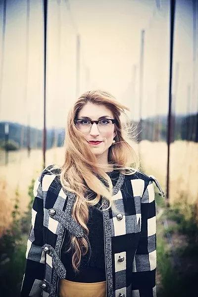 VOX DELUXE: Amazing jazz, blues, and folk vocalist Nicole Stromsoe and her excellent band return to D’Anbino Cellars on March 4. - PHOTO COURTESY OF NICOLE STROMSOE