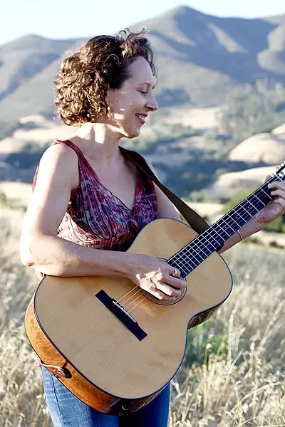 AMERICANA GAL: Ynana Rose brings her soulful voice and eclectic style to Bang the Drum Brewing on June 21. - PHOTO COURTESY OF YNANA ROSE